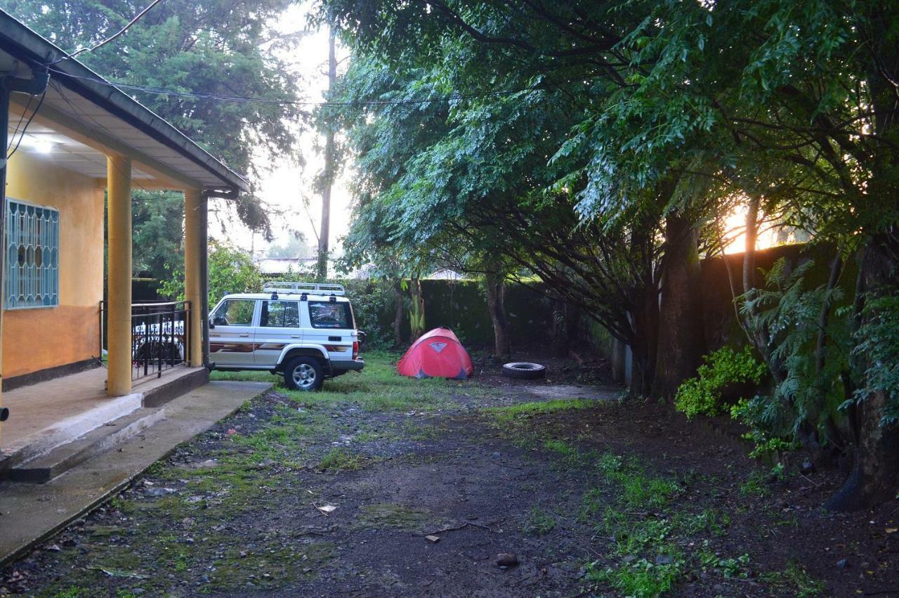 Chef Wondim Backpackers Hostel Гондэр Экстерьер фото