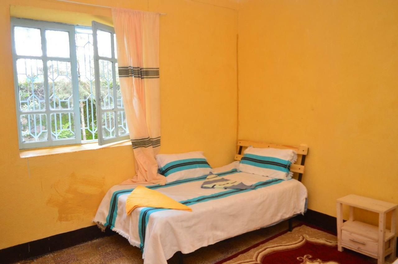 Chef Wondim Backpackers Hostel Гондэр Экстерьер фото