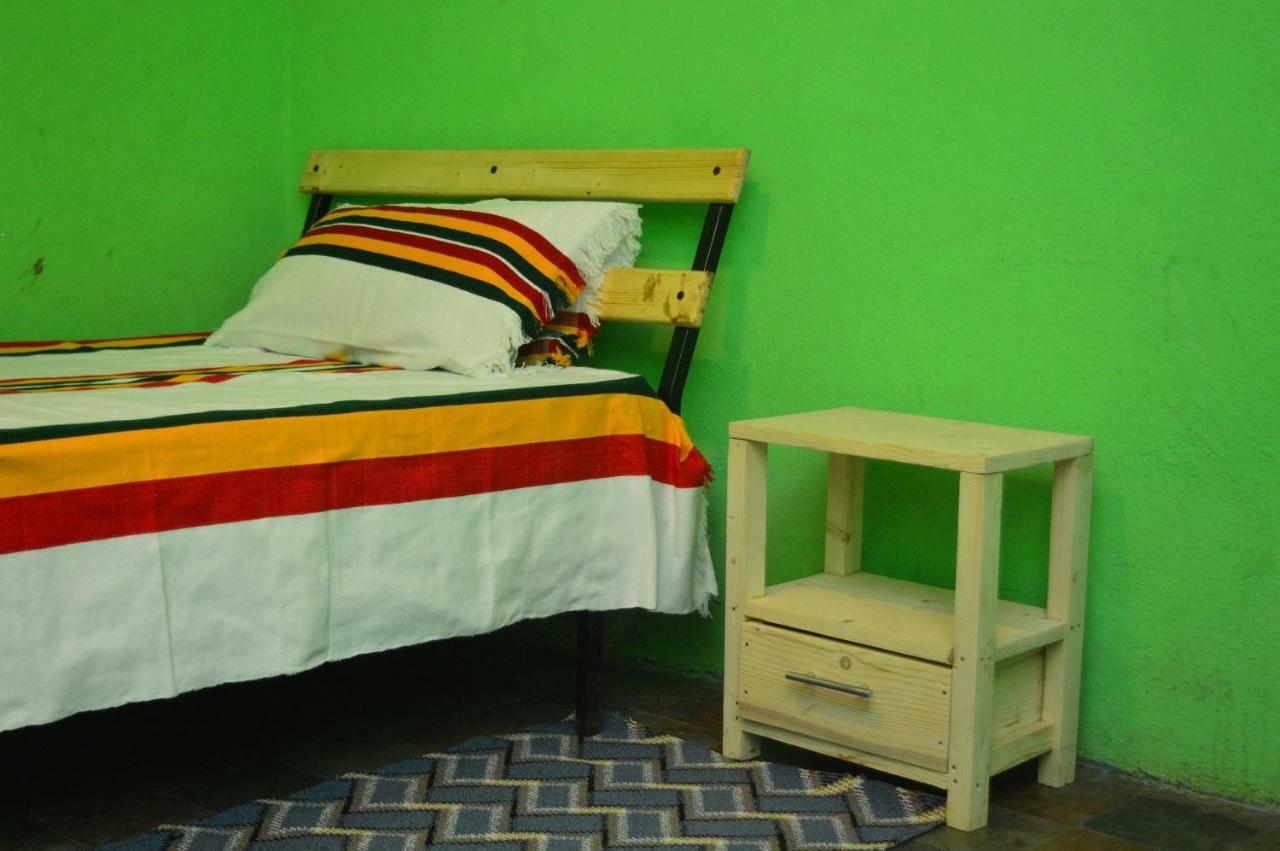 Chef Wondim Backpackers Hostel Гондэр Экстерьер фото