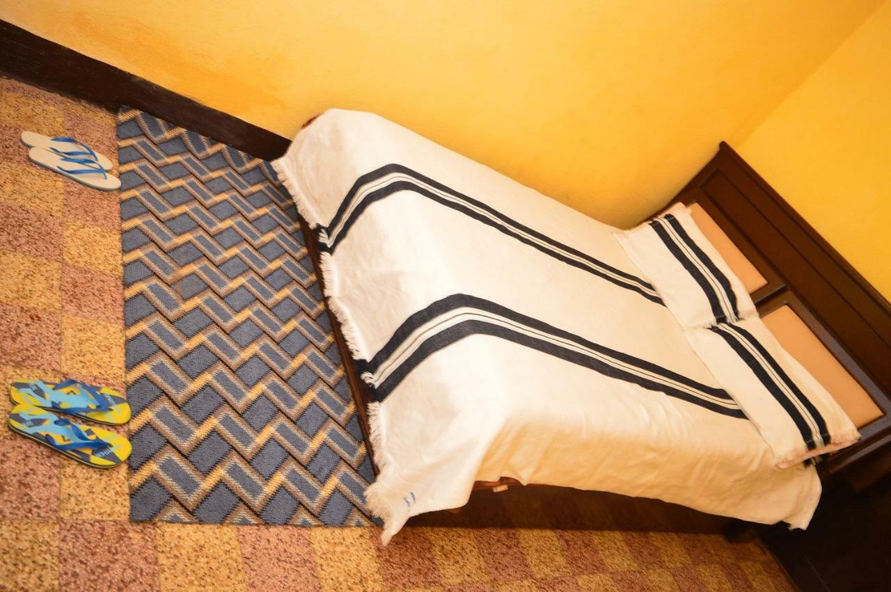 Chef Wondim Backpackers Hostel Гондэр Экстерьер фото